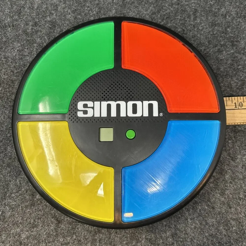 2013 Hasbro SIMON Electronic Memory Game Classic Tested & Working Family Games